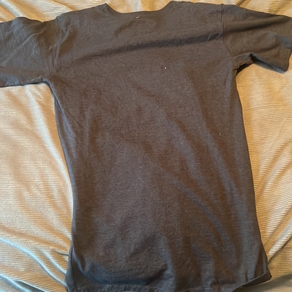 Champion tshirt - Picture 2 of 2